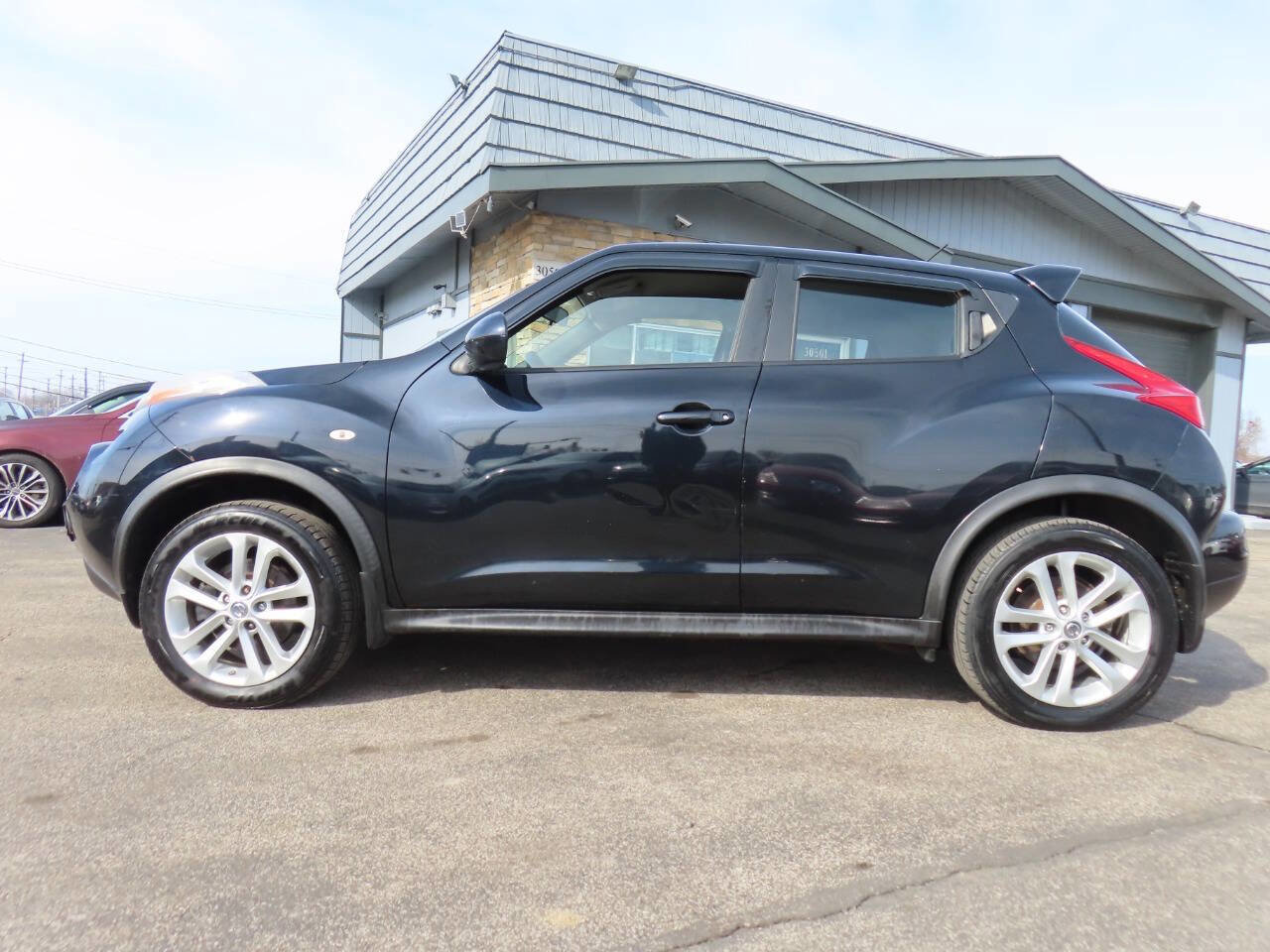 Used 2013 Nissan Juke S AWD/4WD image 8