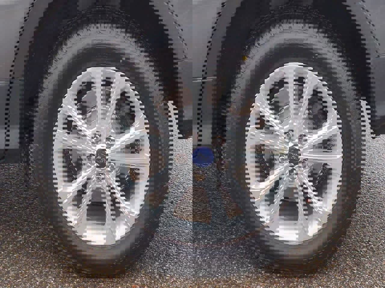 Used 2017 Ford Escape SE image 13