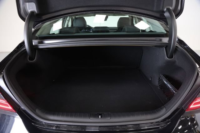 Used 2026 Genesis G70 2.5T Prestige image 14