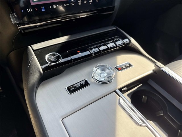 New 2025 Lincoln Navigator L Reserve w/ Jet Appearance Package image 31