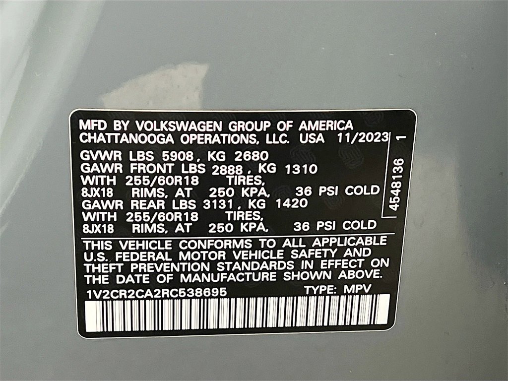 Used 2024 Volkswagen Atlas Peak Edition SE image 32