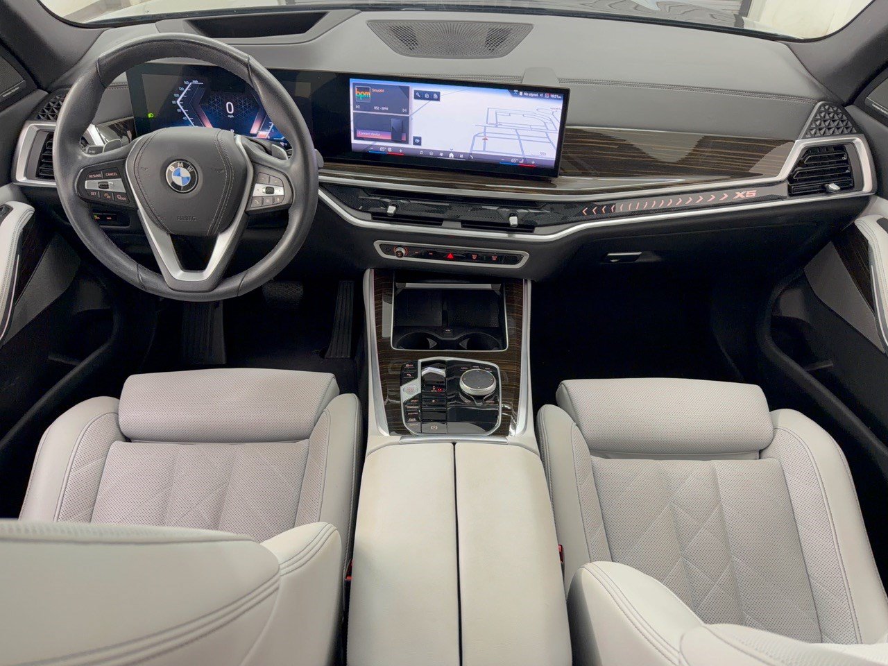 Used 2024 BMW X5 xDrive40i w/ Premium Package AWD/4WD image 17