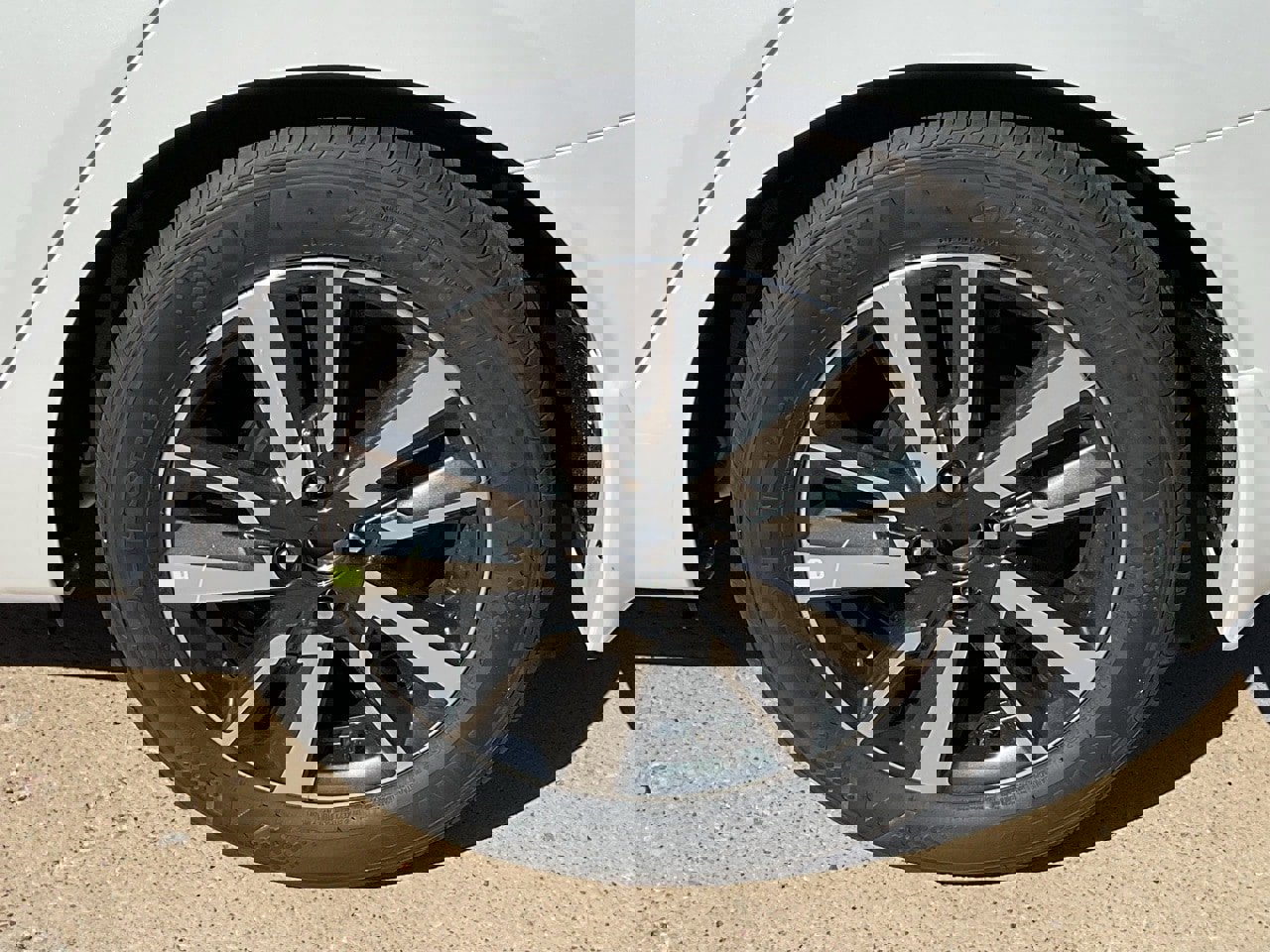 New 2025 Nissan Versa SV w/ Trunk Package image 5