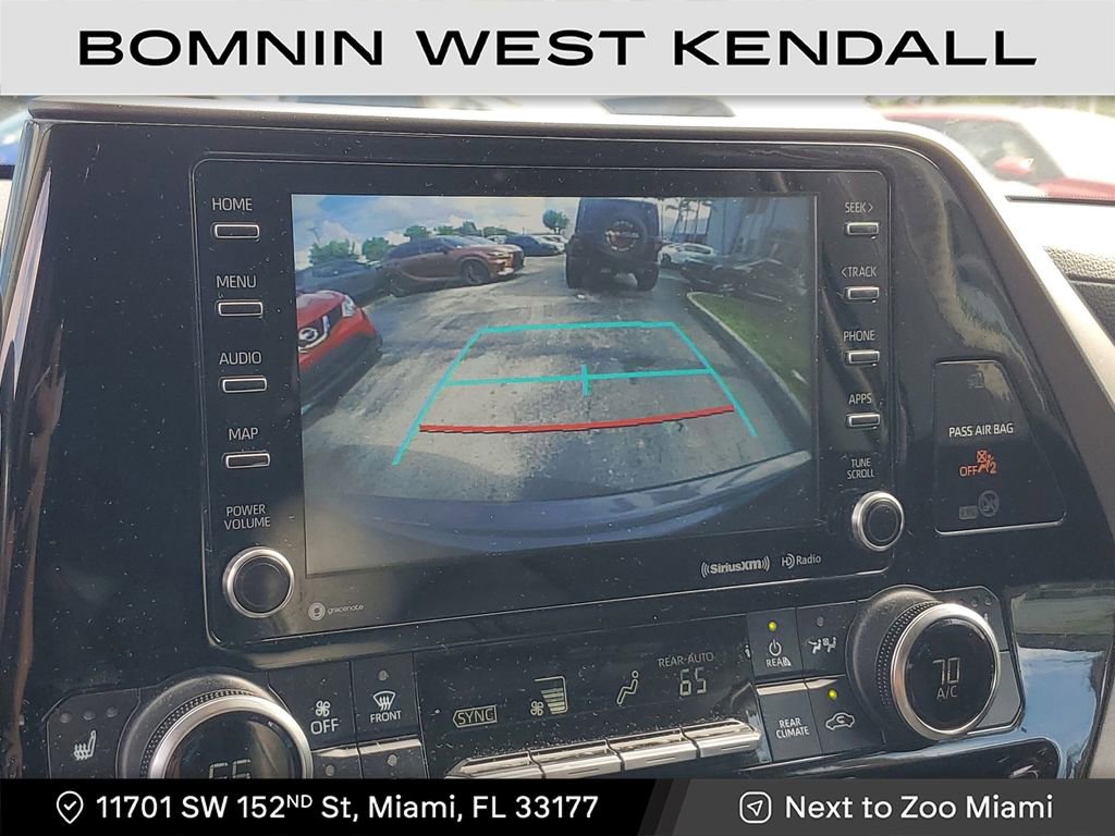 Used 2022 Toyota Highlander XLE image 27