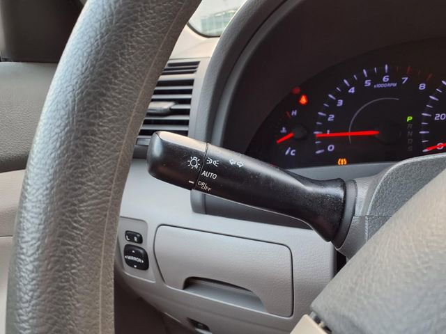 Used 2011 Toyota Camry LE w/ Fleet Convenience Pkg FWD image 9