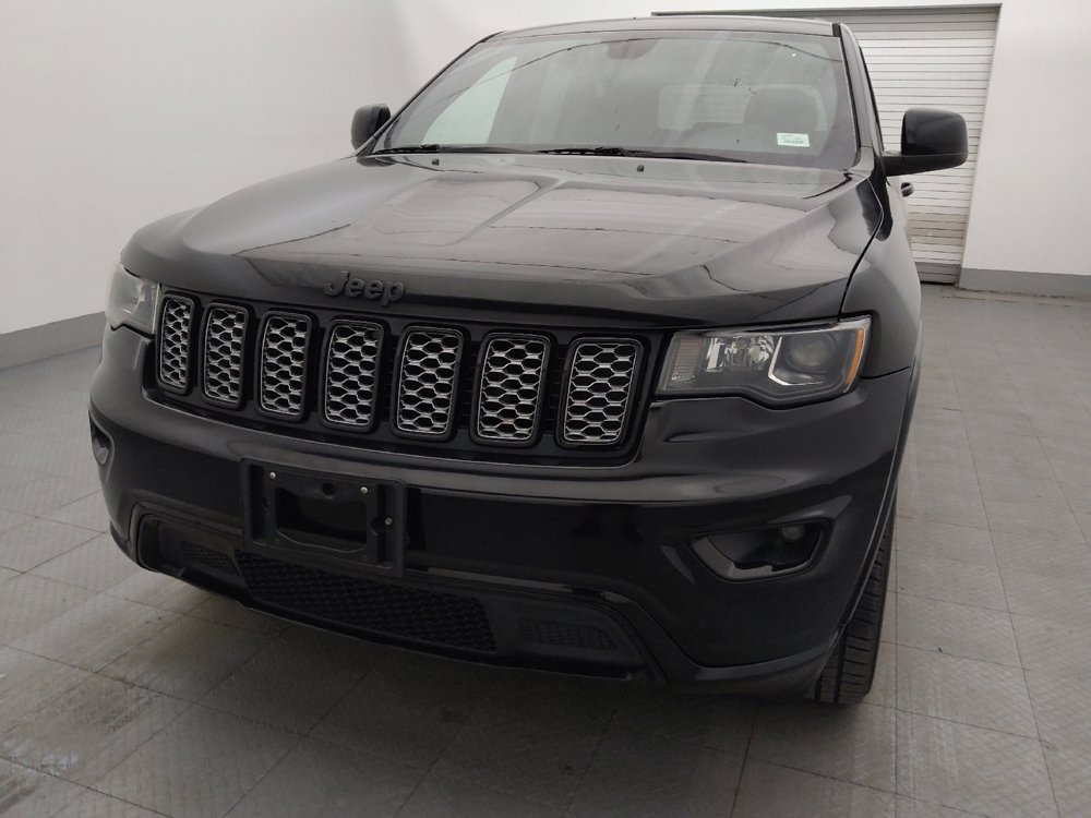 Used 2018 Jeep Grand Cherokee Altitude RWD image 15