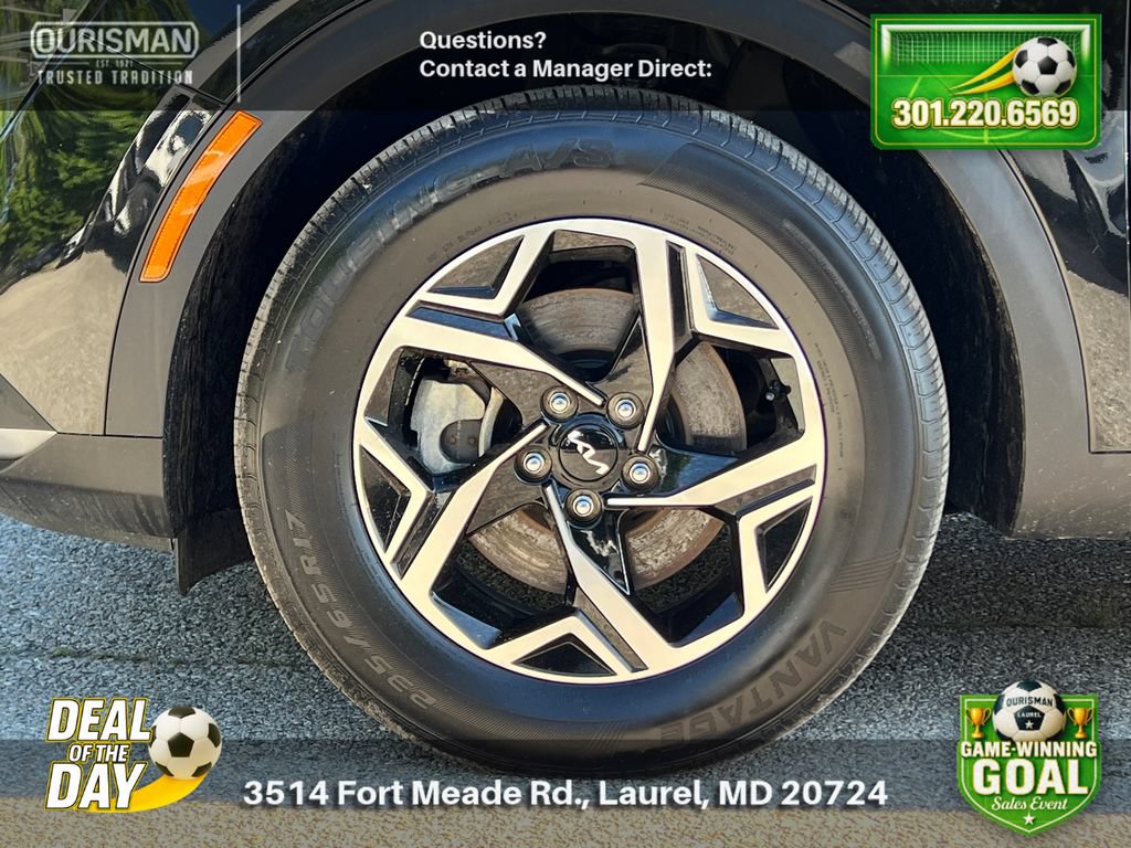 Used 2025 Kia Sportage LX FWD image 5