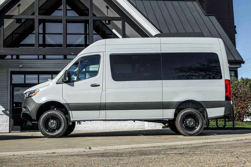 New 2025 Mercedes-Benz Sprinter 2500 image 3