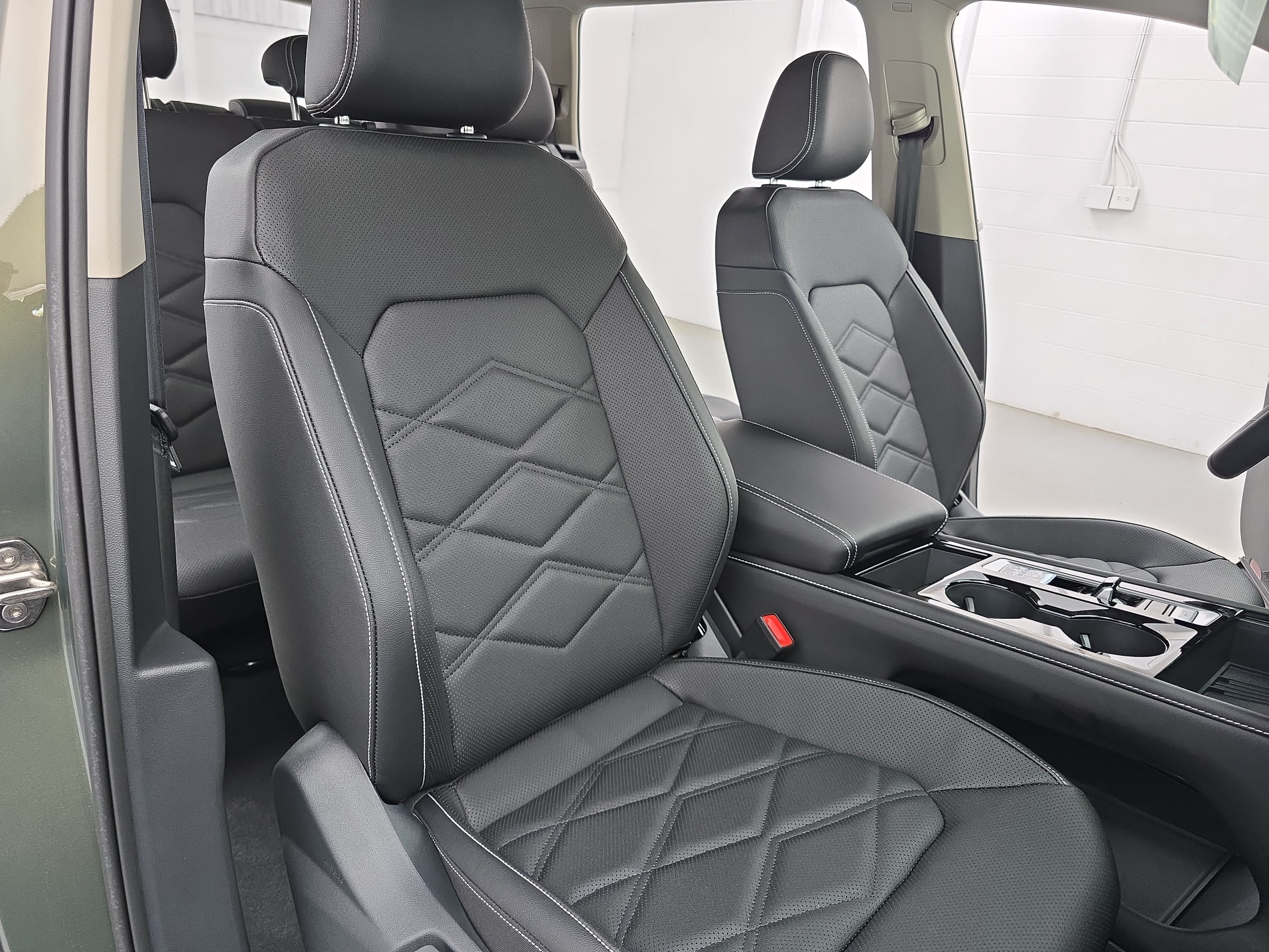 New 2026 Volkswagen Atlas SE FWD image 10