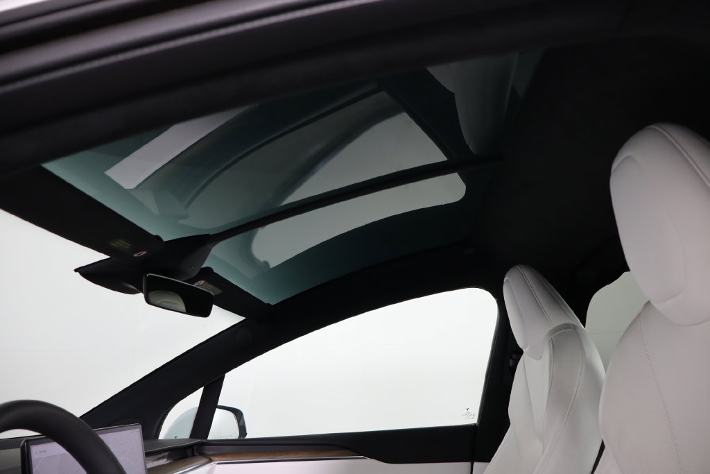 Used 2023 Tesla Model X AWD/4WD image 23