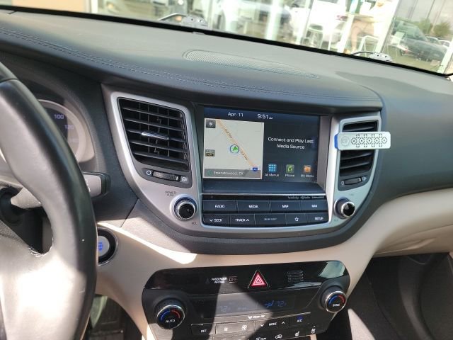 Used 2018 Hyundai Tucson Limited w/ Ultimate Package 02