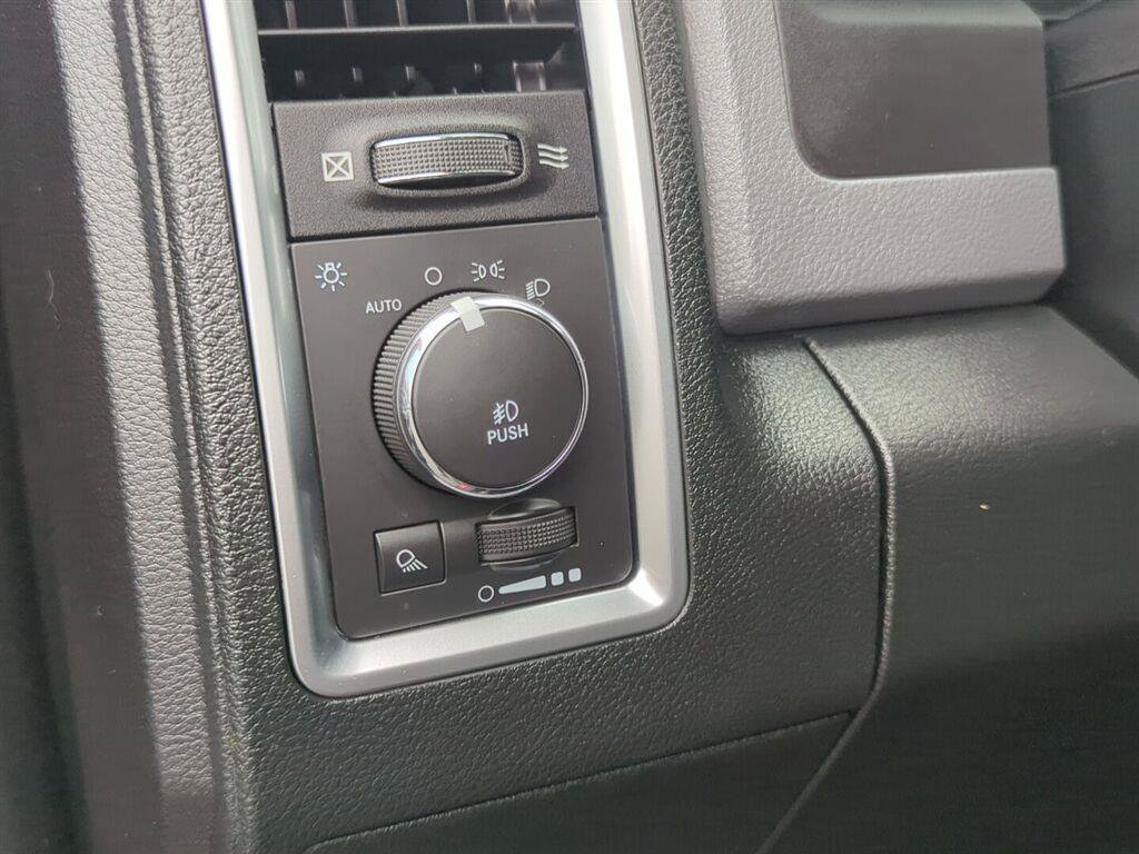 Used 2014 RAM 2500 Big Horn AWD/4WD image 16