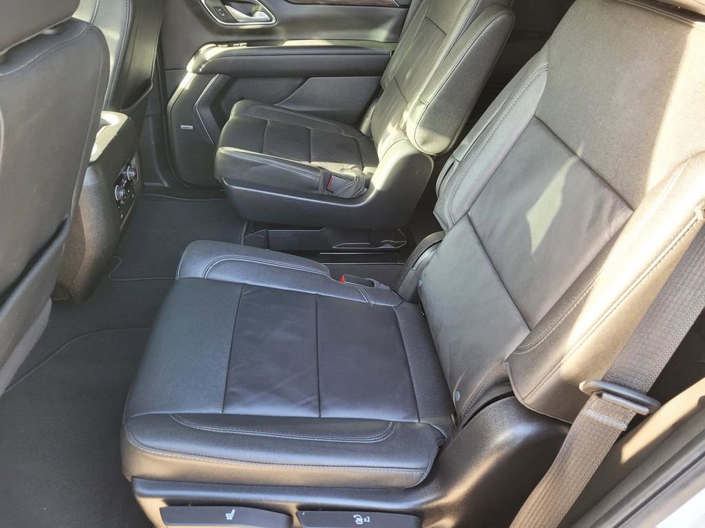 Used 2024 Chevrolet Tahoe Z71 w/ Luxury Package image 20