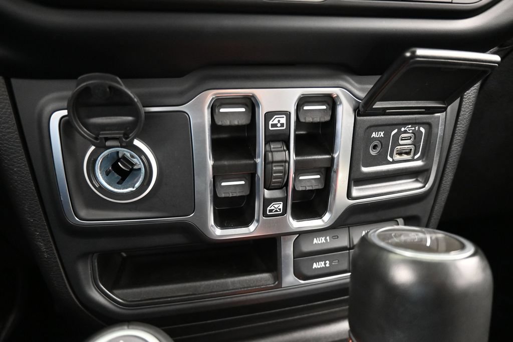 Used 2023 Jeep Gladiator Overland AWD/4WD image 25