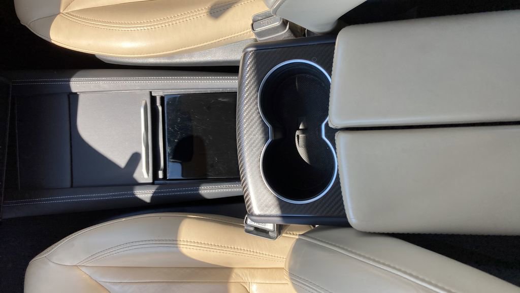 Used 2015 Tesla Model S 85D image 24