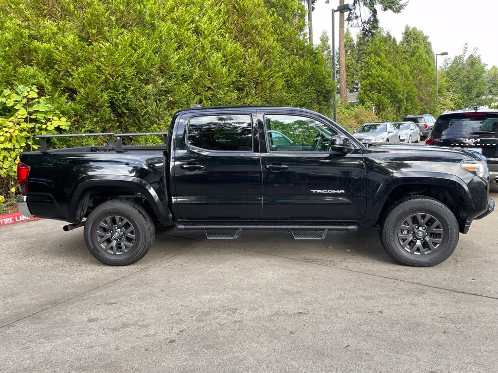 Used 2023 Toyota Tacoma SR5 AWD/4WD image 3
