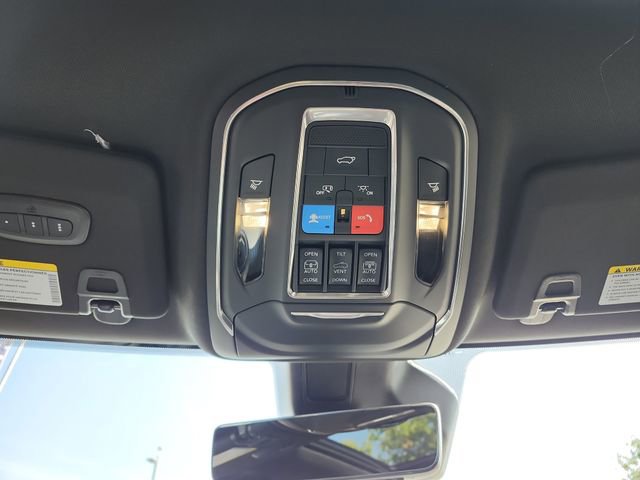 New 2025 Jeep Grand Cherokee Limited image 29