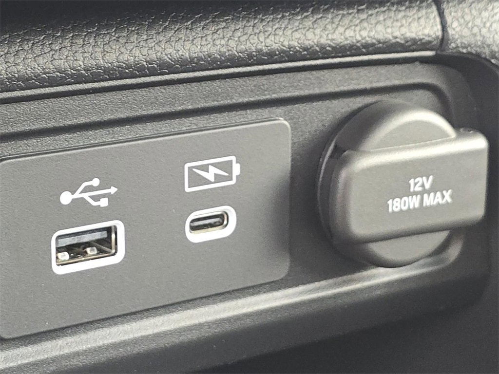 New 2025 Honda Pilot Touring image 11