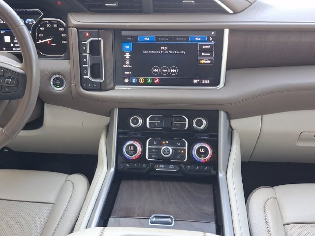 Used 2021 GMC Yukon XL Denali RWD image 4