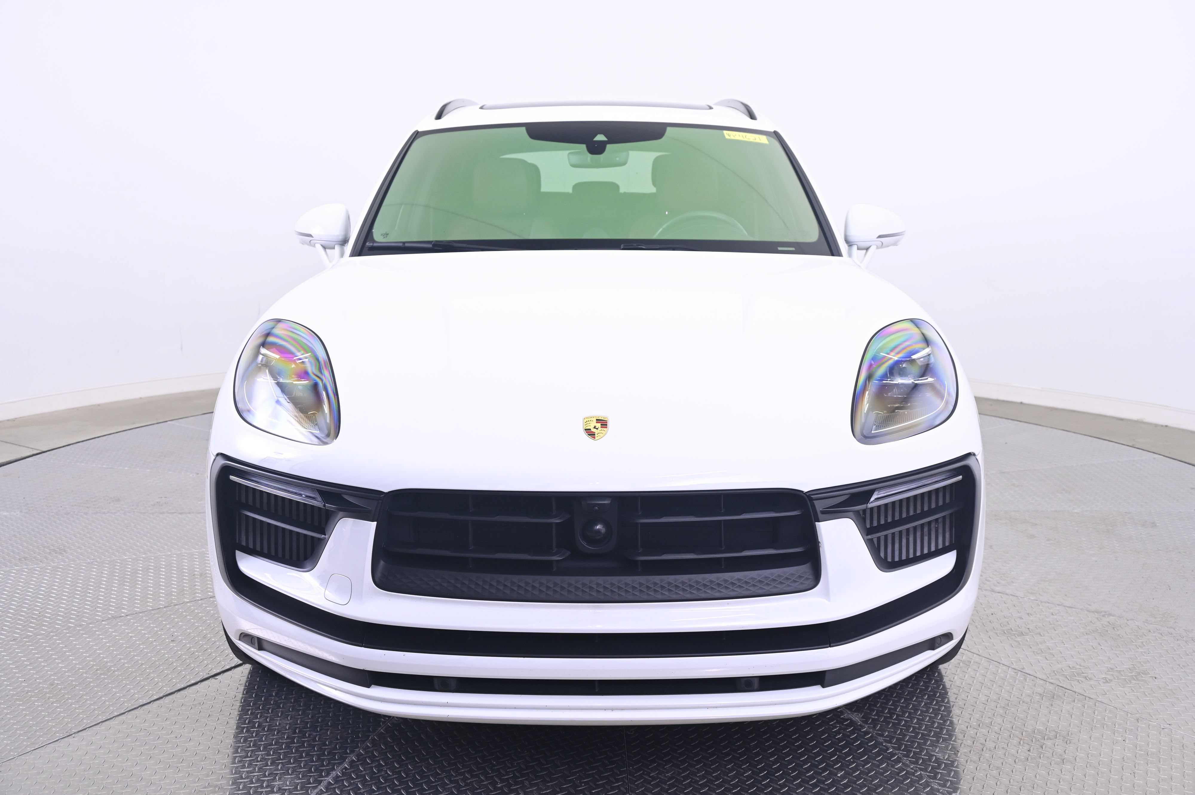 Certified 2024 Porsche Macan S AWD/4WD image 10