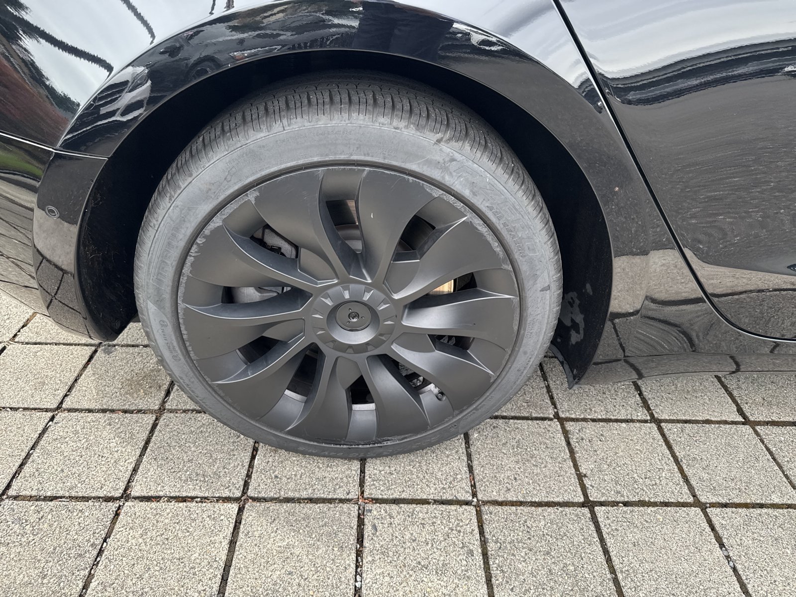 Used 2018 Tesla Model 3 Long Range RWD image 11