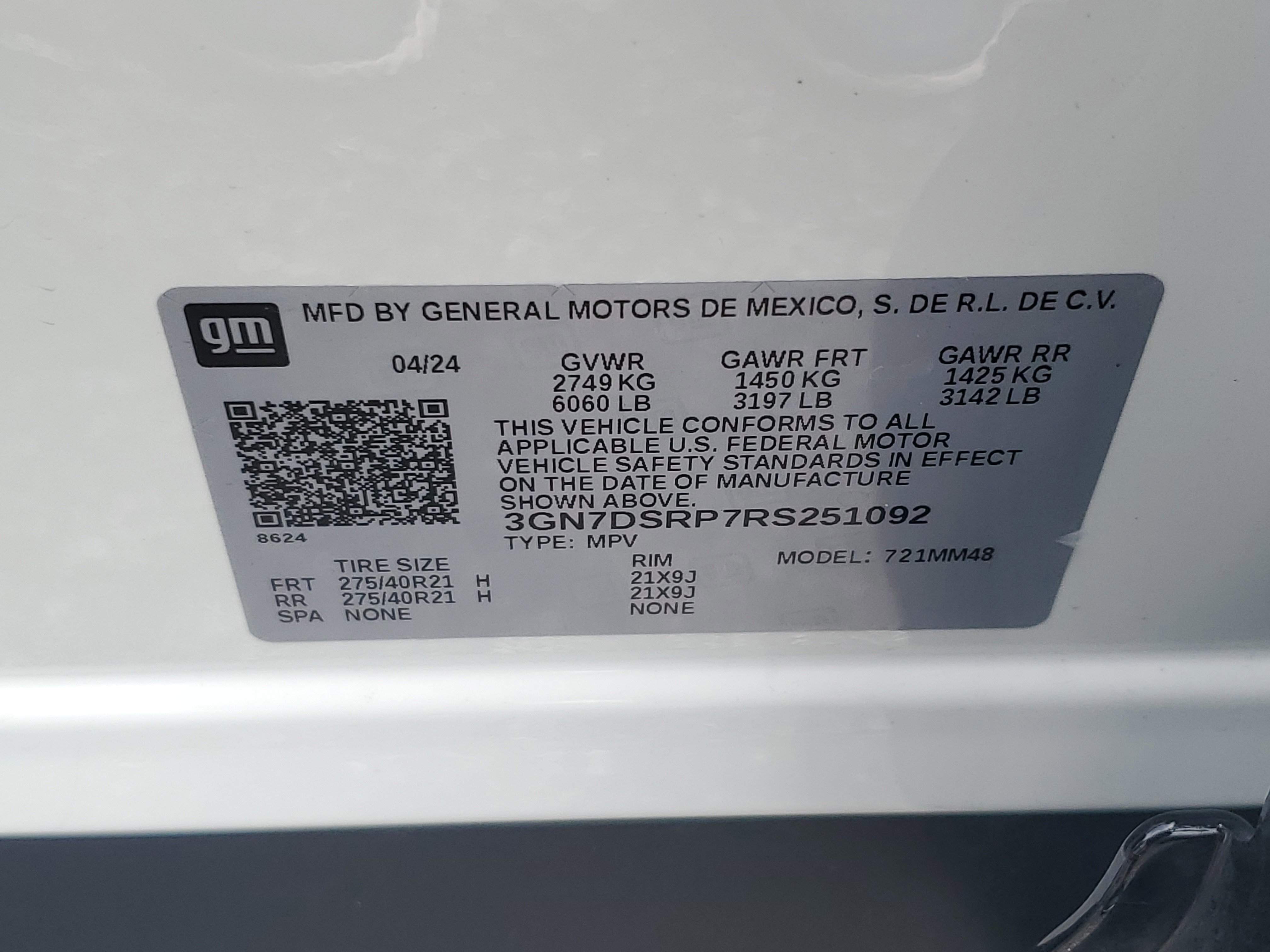 Used 2024 Chevrolet Equinox EV RS FWD image 27