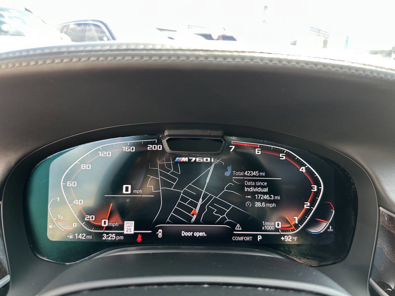 Used 2020 BMW M760i xDrive image 32