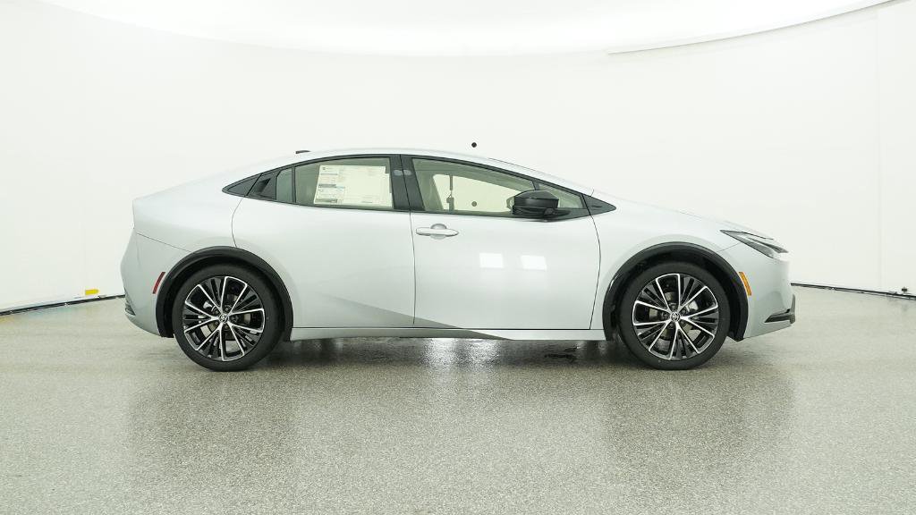New 2026 Toyota Prius XLE image 30