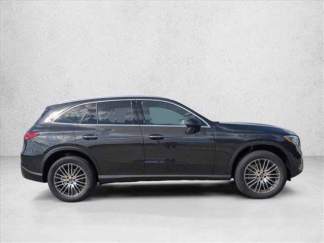 Used 2026 Mercedes-Benz GLC 300 video 4