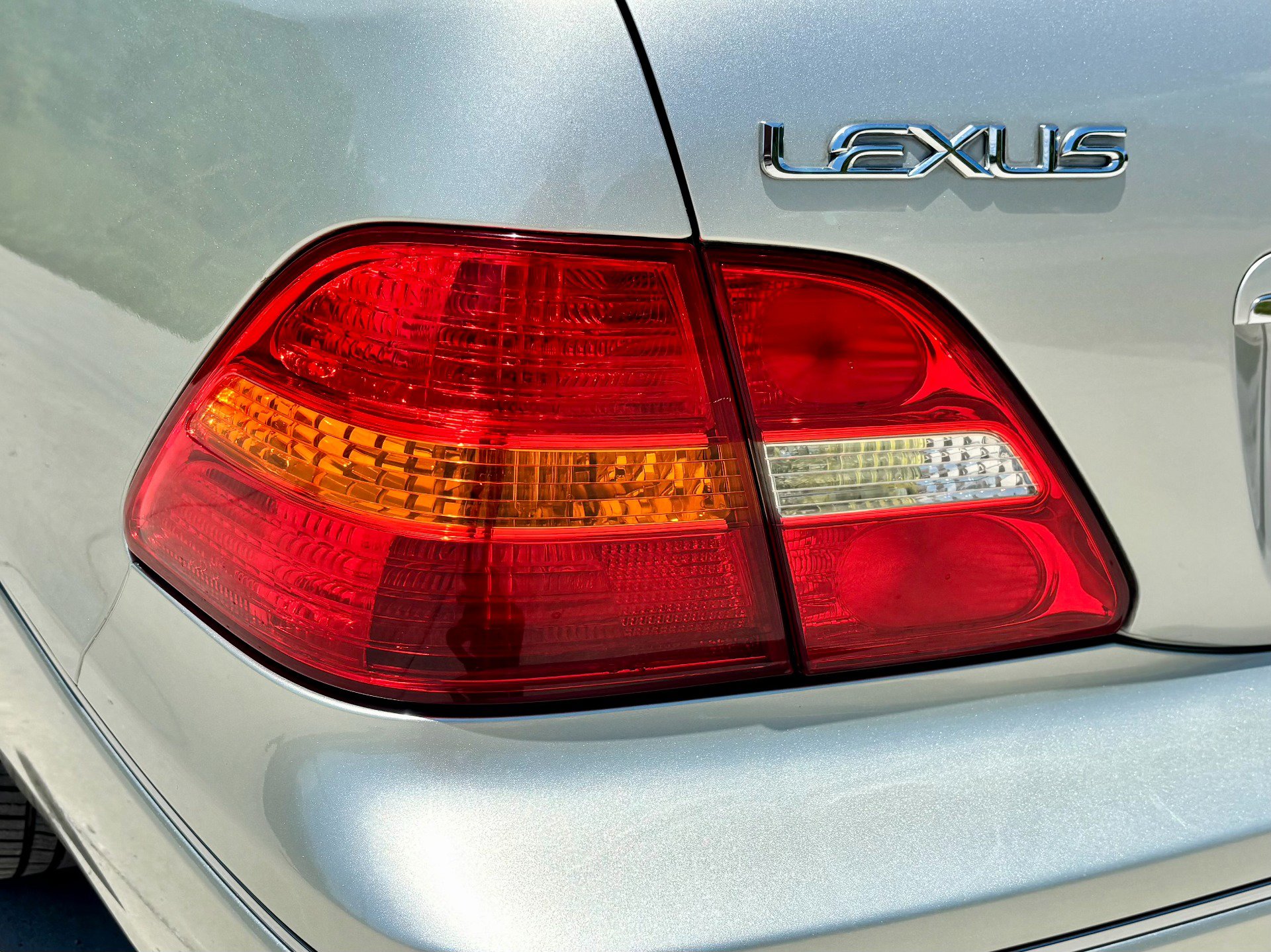 Used 2003 Lexus LS 430 RWD image 20