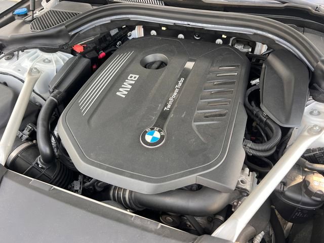 Used 2018 BMW 640i Gran Turismo xDrive w/ M Sport Package image 32