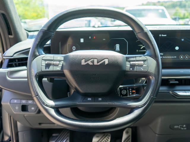 Certified 2024 Kia EV9 GT-Line AWD/4WD image 18