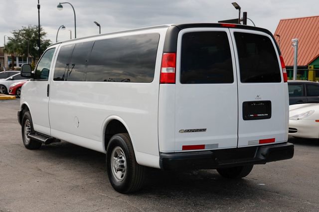 Used 2022 Chevrolet Express 3500 LS RWD image 8