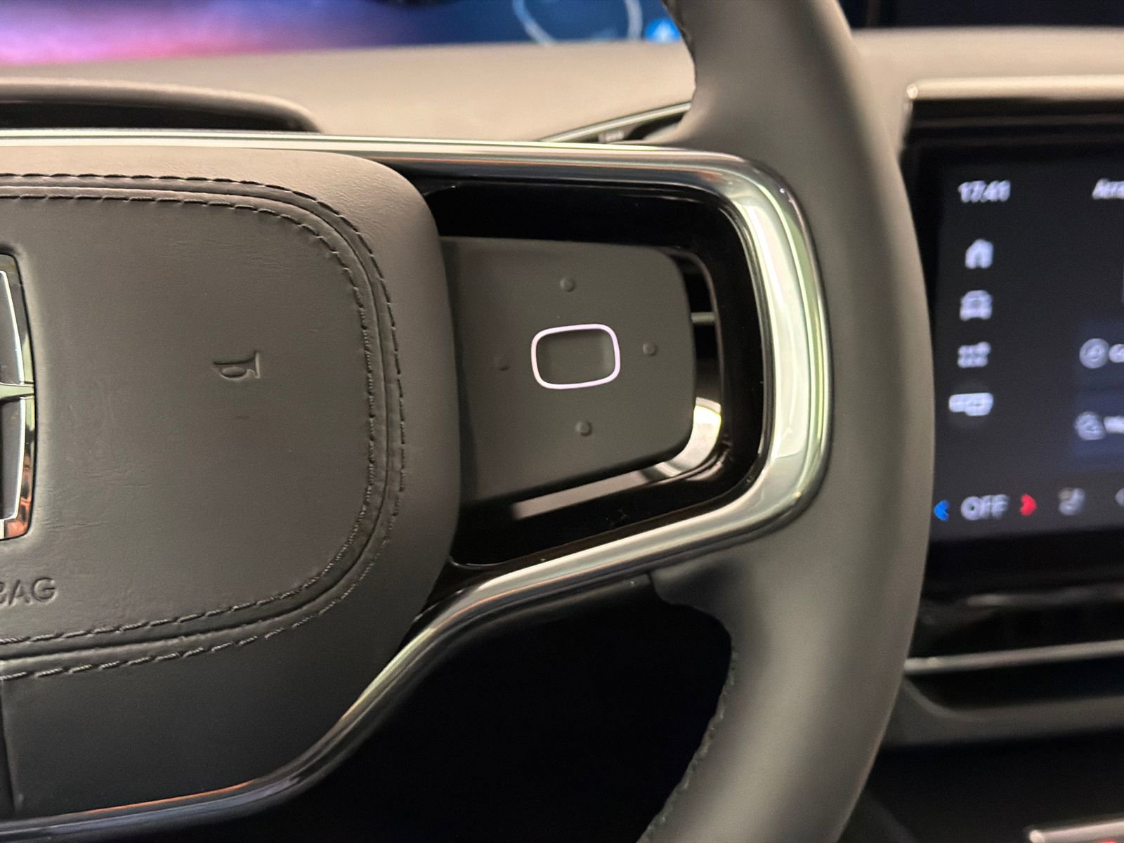 New 2026 Lincoln Nautilus Premier w/ Equipment Group 102A image 23