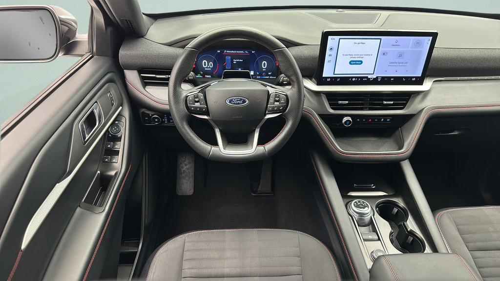 Used 2025 Ford Explorer ST-Line w/ ST-Line Street Pack AWD/4WD image 10