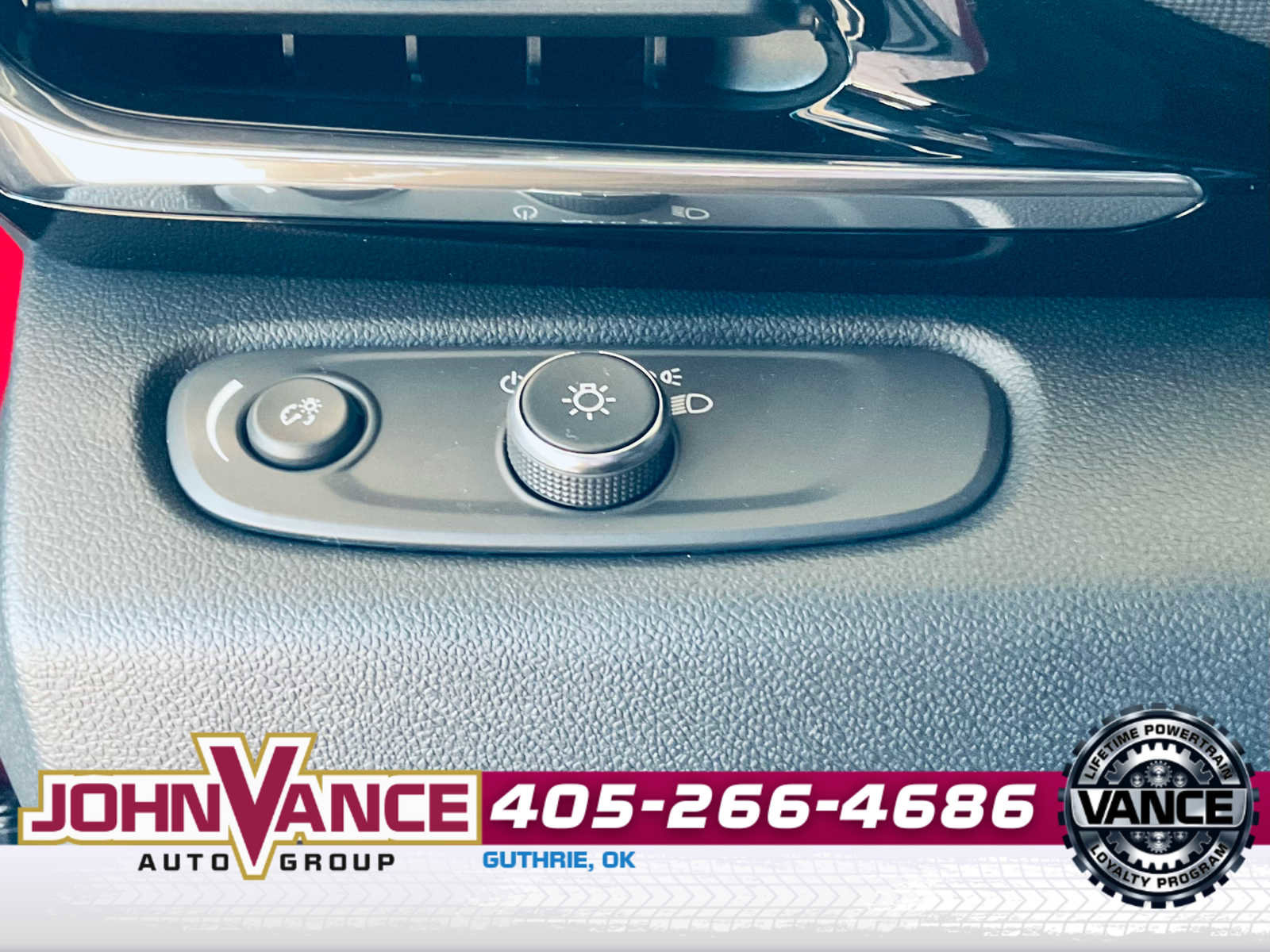 Used 2025 Buick Envista Sport Touring image 22