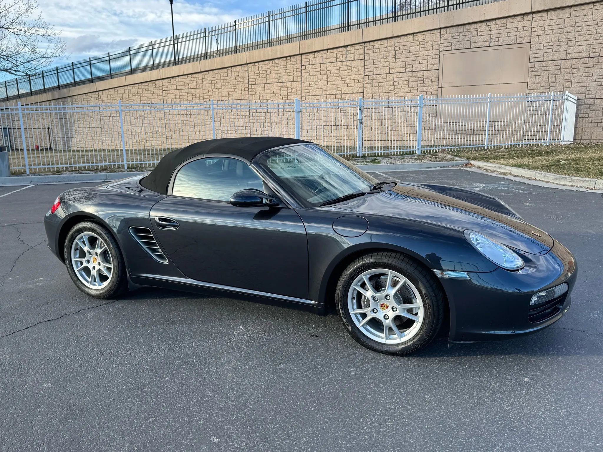Used 2005 Porsche Boxster image 2