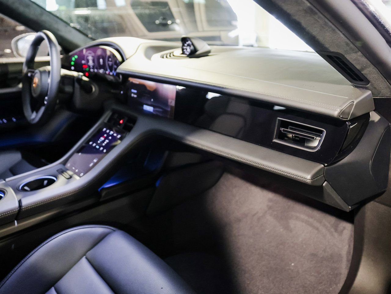 New 2026 Porsche Taycan GTS image 29