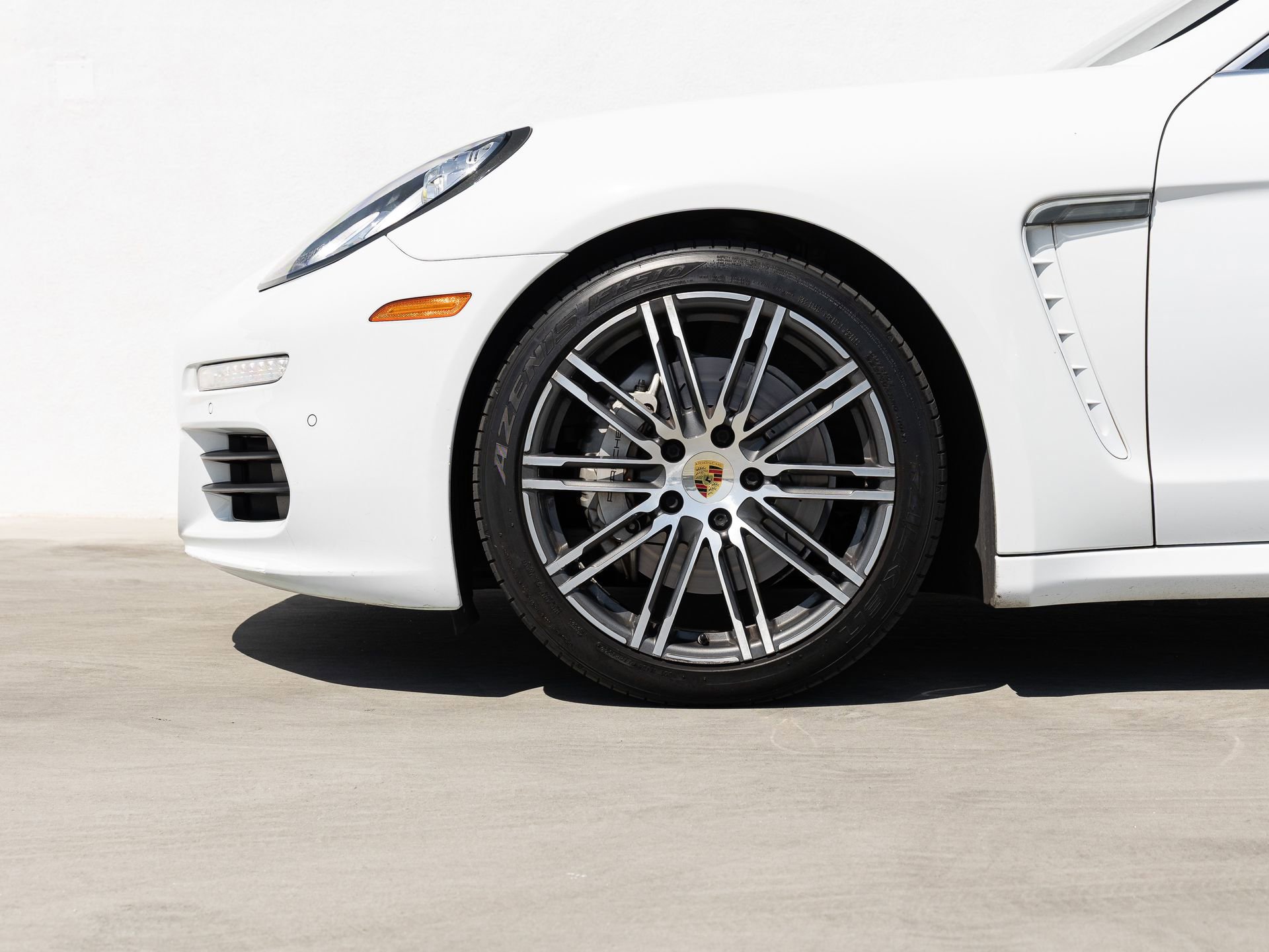 Used 2016 Porsche Panamera S RWD image 12