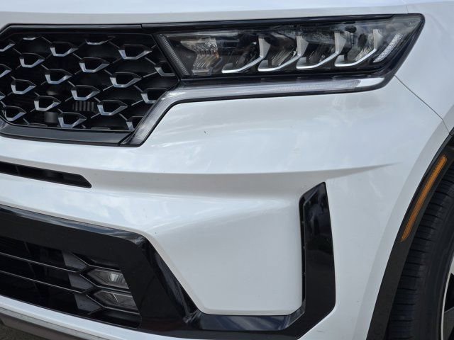 Certified 2022 Kia Sorento EX w/ Panoramic Sunroof Package FWD image 9