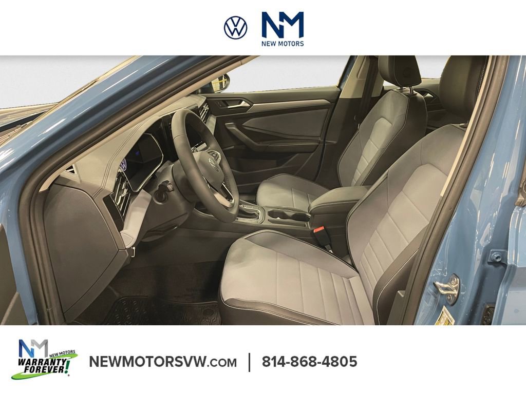 New 2026 Volkswagen Jetta SE image 9