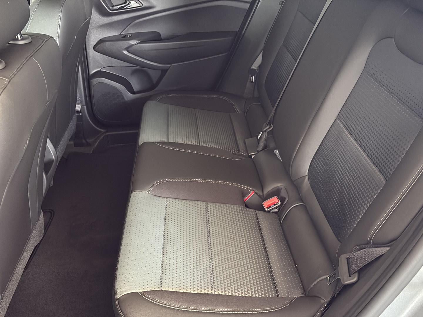 New 2026 Chevrolet Trax LT w/ Driver Confidence Package FWD image 8