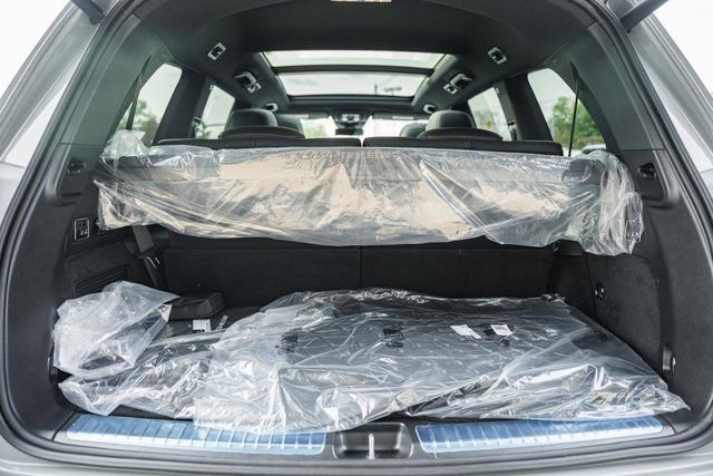 New 2026 Mercedes-Benz GLS 580 4MATIC image 10