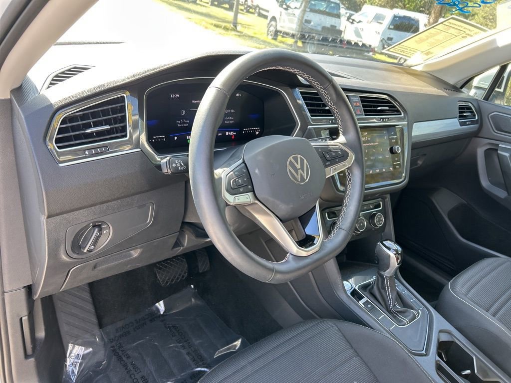 Used 2024 Volkswagen Tiguan S image 21