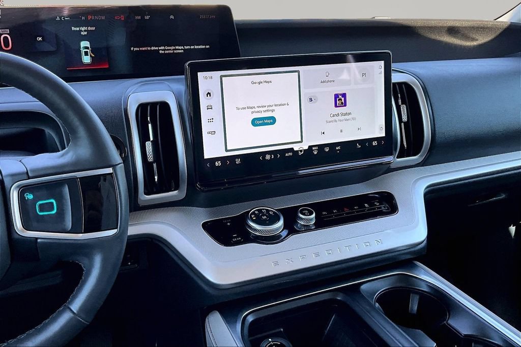 Certified 2025 Ford Expedition Active AWD/4WD image 6