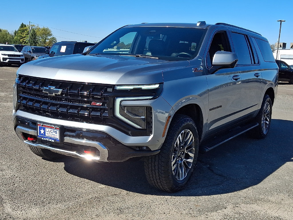 Used 2025 Chevrolet Suburban Z71 AWD/4WD image 5