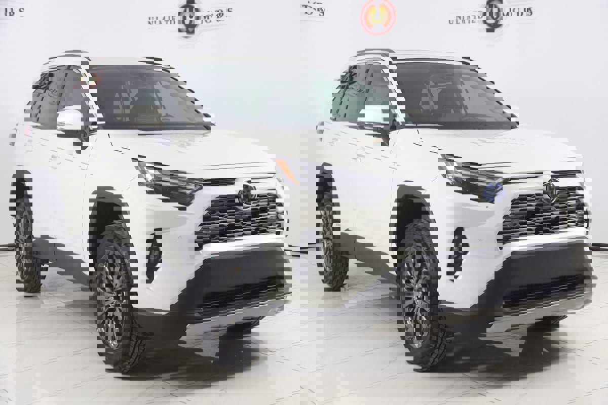 Used 2022 Toyota RAV4 Limited image 18