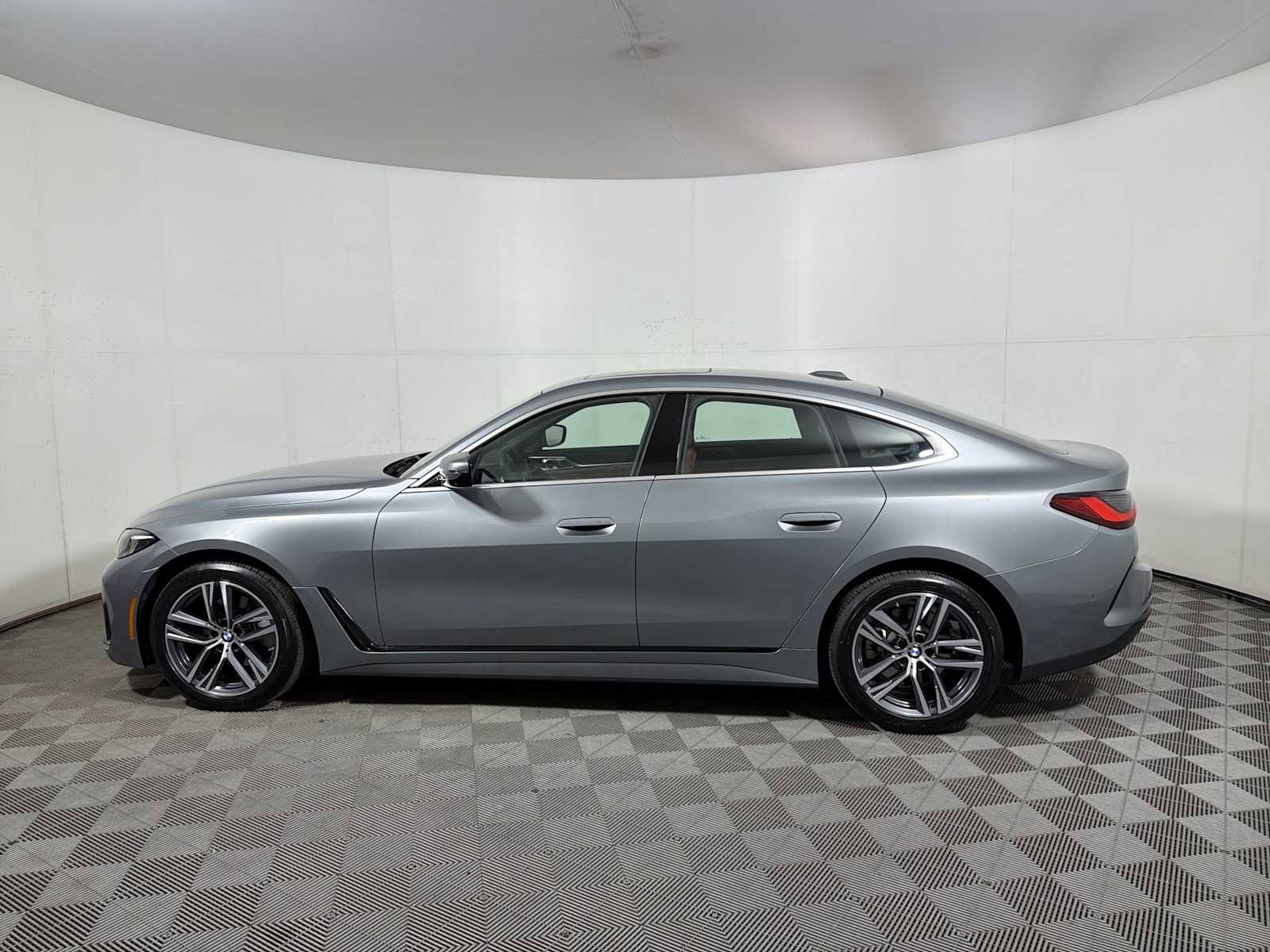 Used 2025 BMW 430i w/ Premium Package image 4