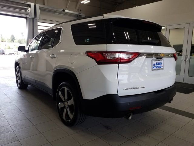 Used 2020 Chevrolet Traverse LT w/ LT Premium Package AWD/4WD image 18