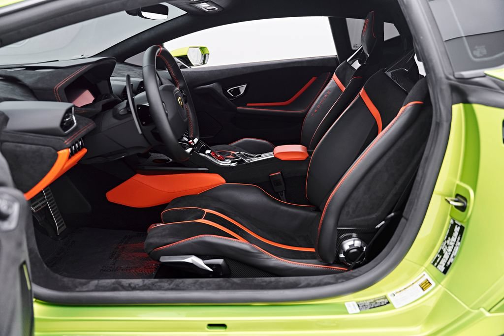 Used 2023 Lamborghini Huracan Tecnica RWD image 44